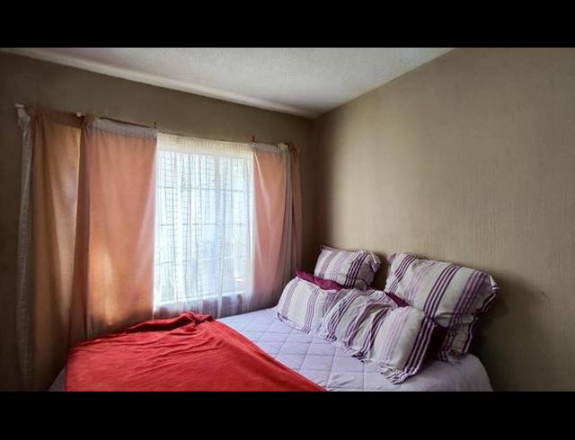 3 BEDROOM TOWNHOUSE FOR SALE IN ELSPARK EXT 4